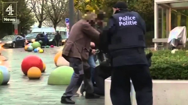 POLICIA BELGE ARRESTON TE DYSHUARIN E 9 TE LIDHUR ME SULMET TERRORISTE NE PARIS LAJM
