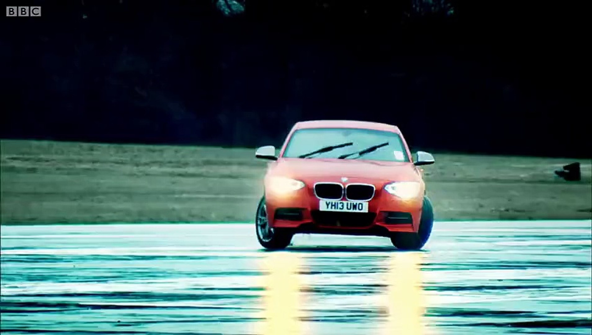 Nautisk folder Lære udenad BMW M135 Vs VW Golf GTI - Top Gear - Series 21 - BBC - video Dailymotion