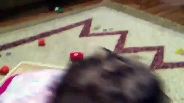 Маша Жадина - очень жадная девочка