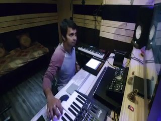 Nallathor Veenai Title Song