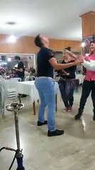 شي يعمل العار قهرها وحطمها