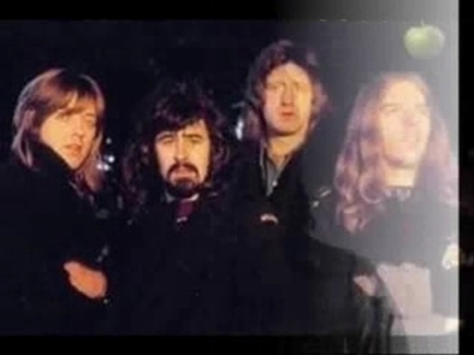 Badfinger - walking in the rain
