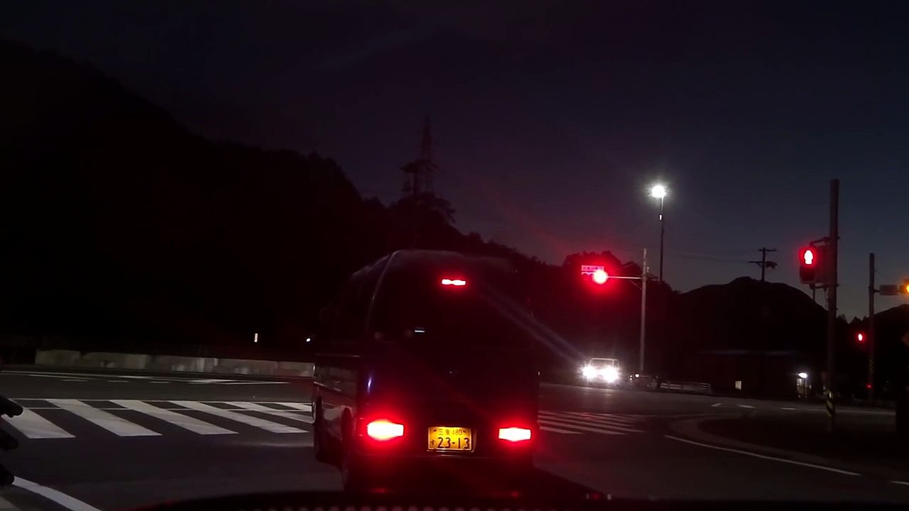 車高短エスティマ　空ぶかし　DQN高校生