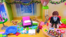 Polly Pocket, Playmobil Holiday Christmas Advent Calendar Day 17 Toy Surprise Opening Vide