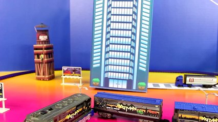 Gotham City Set Batman Train With Imaginext Joker And Commissioner Gordon