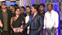 Shah Rukh Khan Babysitting In Absence Of His Wife! - UTVSTARS HD