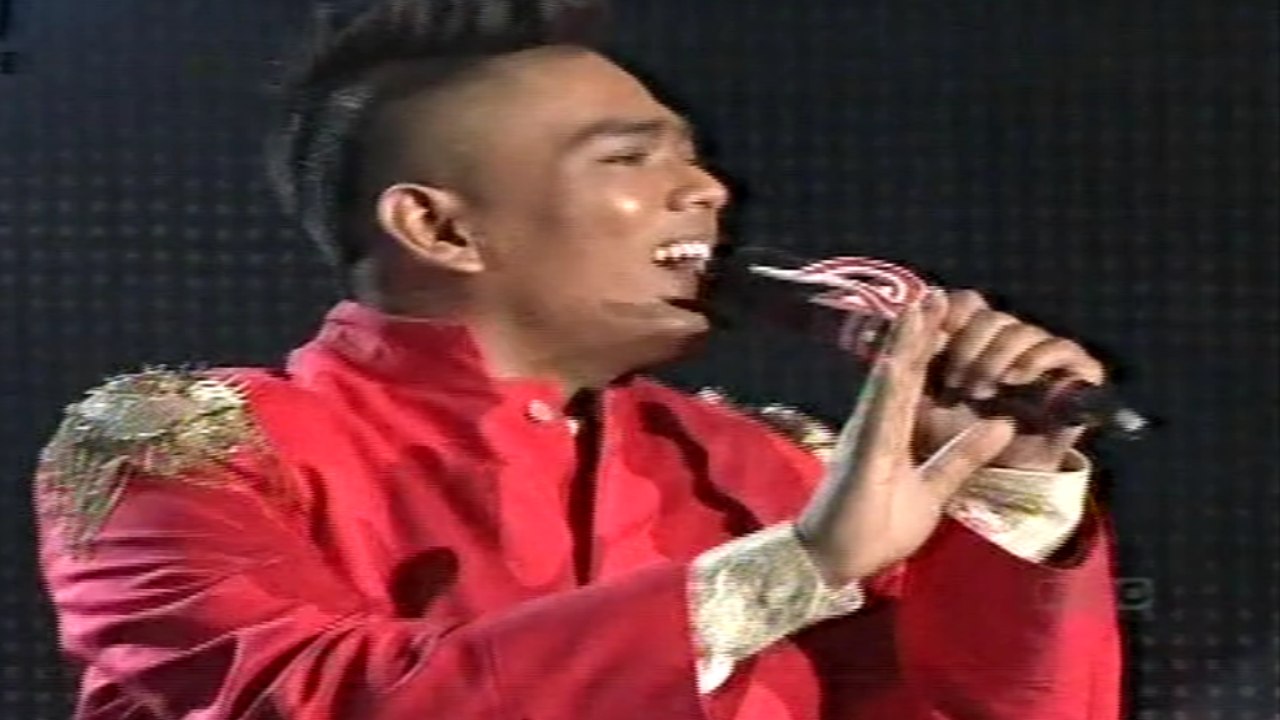 Fitri Hiswaldy (Malaysia) Cek Mek Molek - D'Academy Asia TOP 5 24 Desember 2015