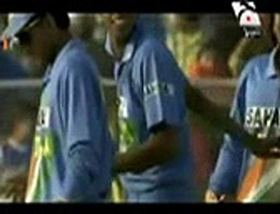 PAK v IND Old Match Funny Tezabi Cricket