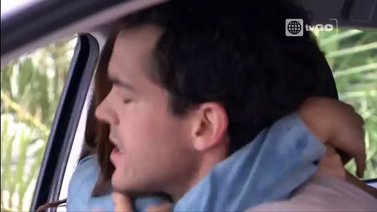 Al Fondo hay Sitio - Patrick le pidió chiquitingo a Shirley y la dejó paralizada - 12-11-2015