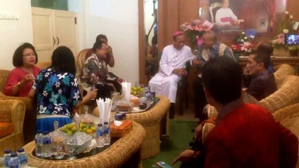 Ucapkan Selamat Natal, Alex Noerdin Kunjungi Kediaman Uskup Aloysius Sudarso