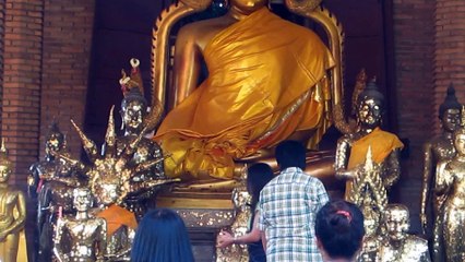 BUDDHA AU TEMPLE DE LA VICTOIRE D'AYUTTHAYA (THAÏLANDE) LE 25 NOVEMBRE 2015