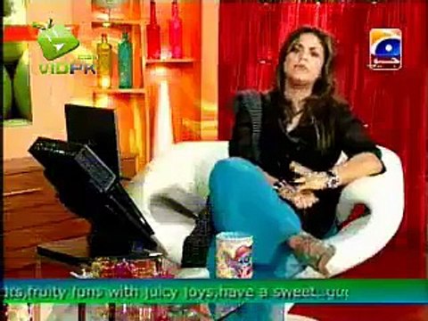 Reaction Of Shahid Afridi When Nadia Khan Asked Him About Kiss