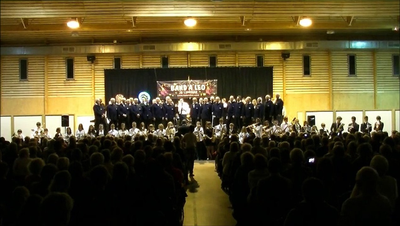 Boga boga Marinella - ETXEKOAK et BAND'A LEO