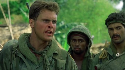 Platoon (Müfreze) - Trailer [HD] Oliver Stone, Charlie Sheen, Tom Berenger, Willem Dafoe