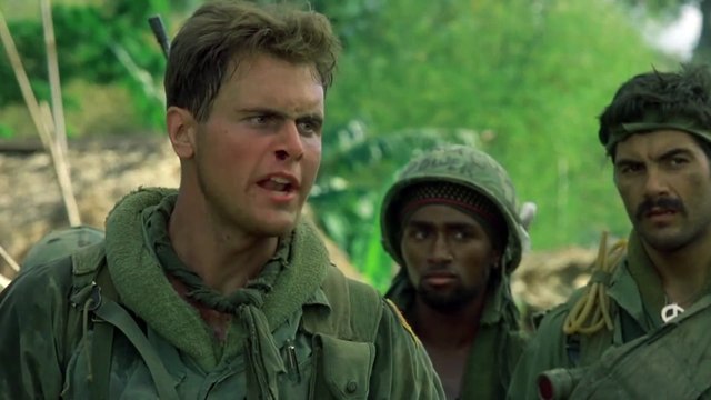 Platoon (Müfreze) - Trailer [HD] Oliver Stone, Charlie Sheen, Tom Berenger, Willem Dafoe