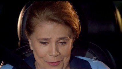 Cúmplices de Um Resgate (03/09/15) Marina vai ao vilarejo de novo e vê Manu