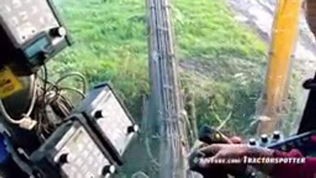 Claas Xerion 3300 VC Octopus _ Funny Clips_ Loonbedrijf Hack_144p