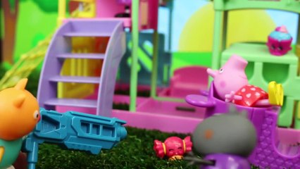 PEPPA PIG Gets a SHOPKINS Candy Blaster George Pig at Barbie Kelly Playground Park by DisneyCarToys