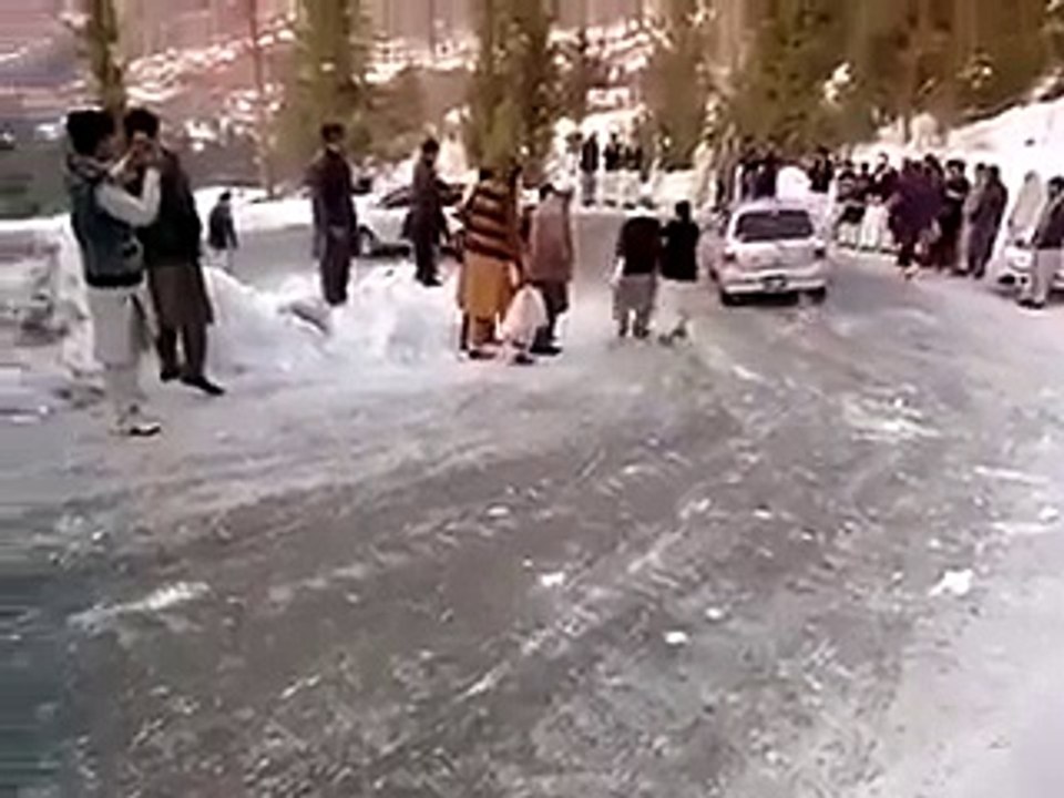 murree during snow fall