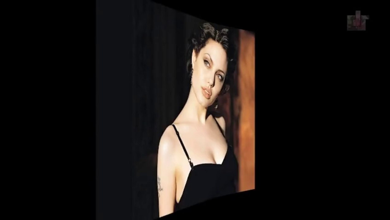Angelina Jolie Sideboob