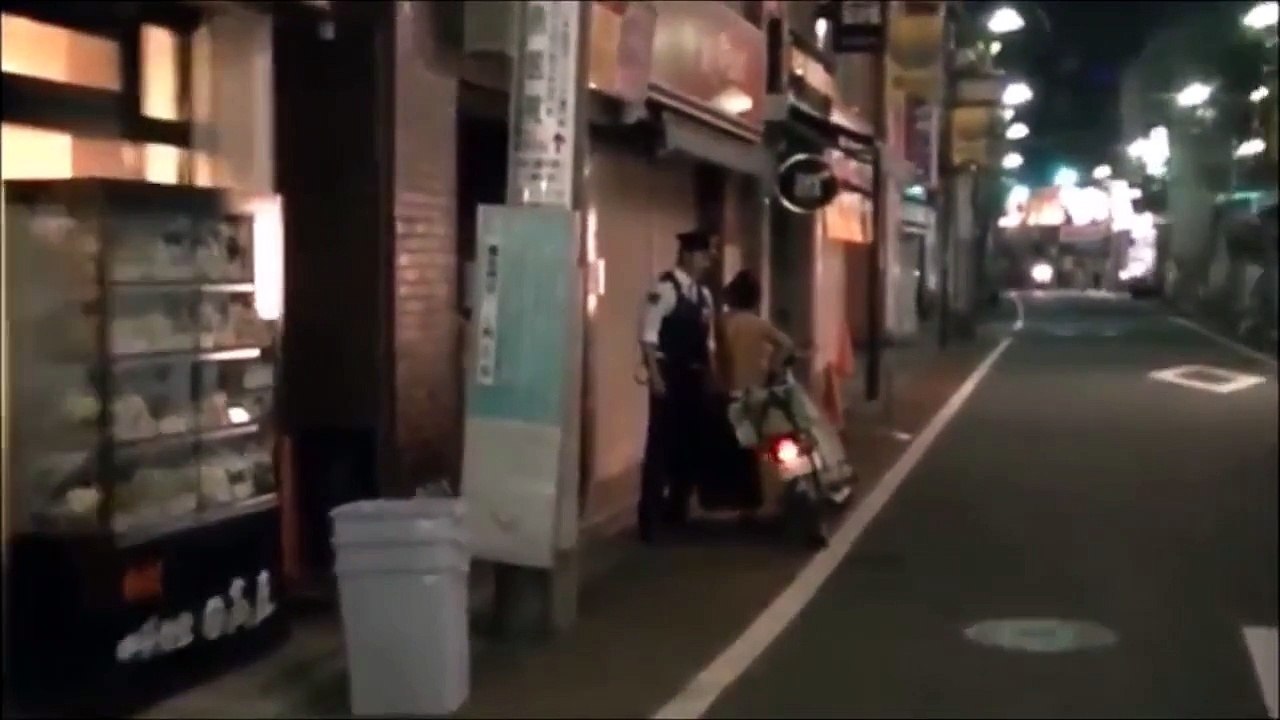 【きちがいDQN】警察官にケンカ売るヤンキー【刺し殺すらしい】