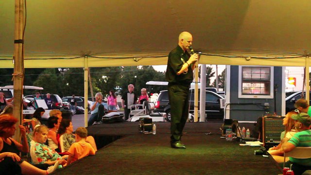 Chris Drummond sings 'Single Shinning Star' Elvis Week 2014