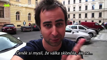 Il pense aire la blague de l'année à sa copine, mais elle se jète par la fenêtre!