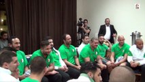 Remise des maillots et visite du stade Zabana à Oran-.decembre 2015