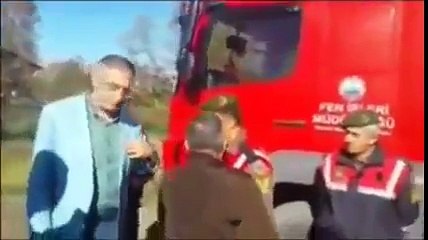 Jandarma Komutanı ile Belediye Başkanı tartışıyor