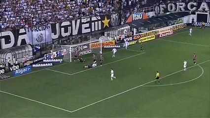 Rogério Ceni mitando contra o Santos