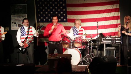 Todd Herendeen sings 'Sweet Caroline' Elvis Presley Memorial VFW 2015