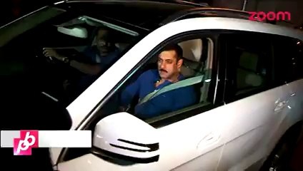 Salman Khan, Aamir Khan & Saif Ali Khan share an awkward moment