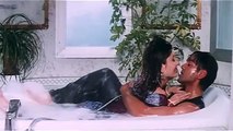 Kareena Kapoor Wet Butt Exposed