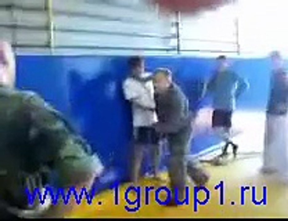 Борьба. Защита от ножа.