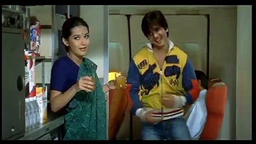 Shahid Kapoor & Amrita Rao_In_Hamari Shaadi Mein_Movie 