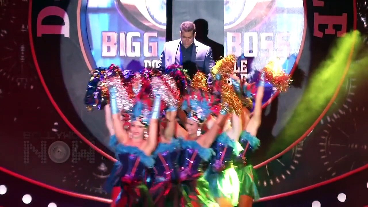 Salman Khan & Shahrukh Khan Share AMAZING Chemistry  Bigg Boss 9 - 19th December, 2015