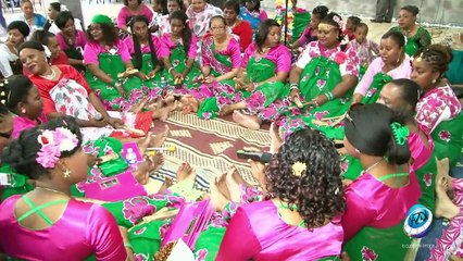 fraha-tsara-de-marseille-recoit-fleur-dylang-de-tsiguoni-2014