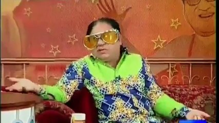 Azizi as Nazir Malik and Pakistan Media Hasb e Haal