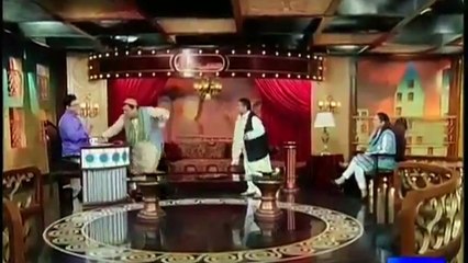 Azizi as Political Worker with 'Leader' Hasb e Haal