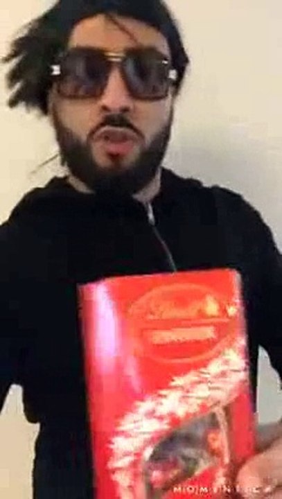 Il se fou de la gueule des rappeurs ^^