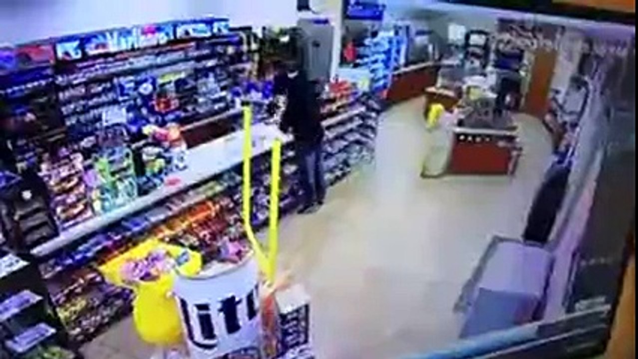 Markette hırsızlık yapan elemanın sonu