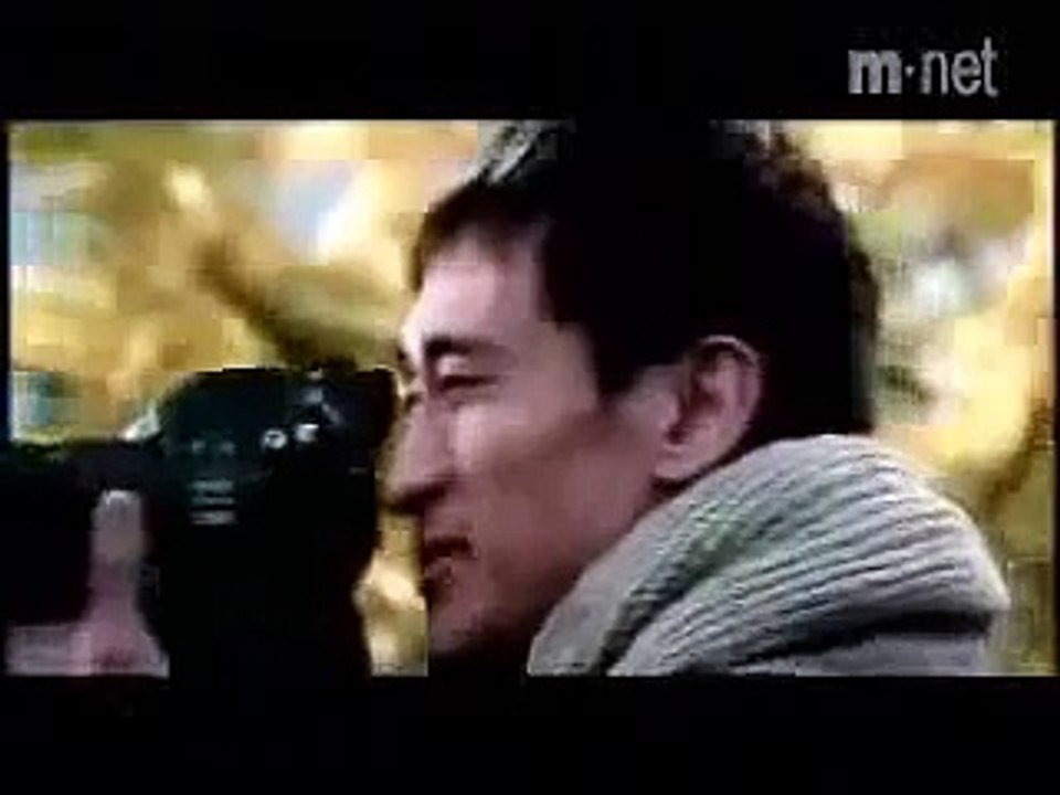 Dünyayı Ağlatan Klip... Kaliteli Görüntü Değil !!! ( Bu Şarkının Sözleri Yeter )