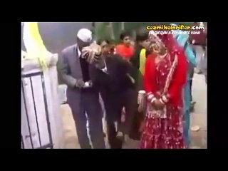 Gerdek Öncesi Çiftleşme Dansı Yapan Damat