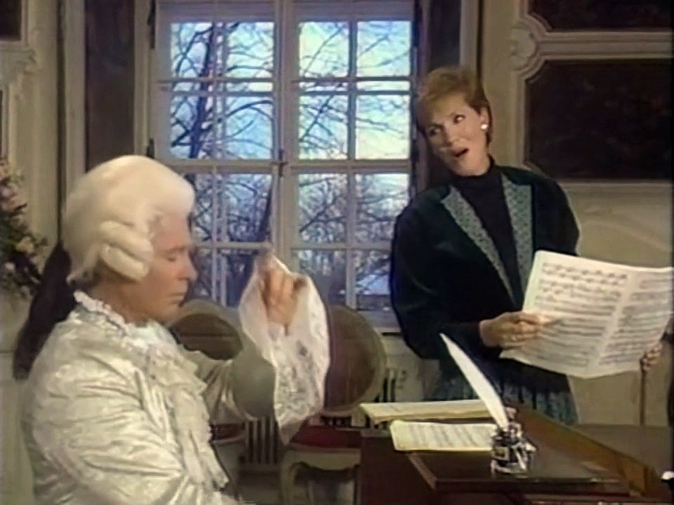 Julie Andrews - The Sound of Christmas