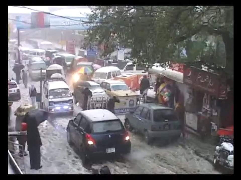 ZalaBari and Light Snowfall Fooatge
