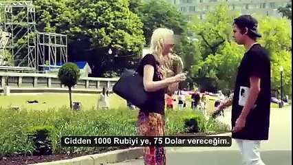 Para Karşılığına Kız Bakın Ne Yaptı!