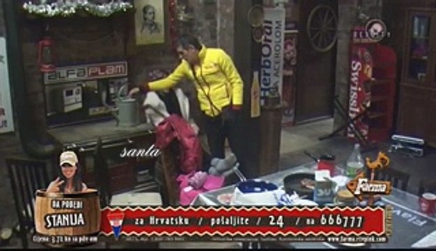 Farma 6_Stanija Je kriva za Jelenu Golubovic do cega je doslo da je Kristijan poljeva vodom _26_12_2015