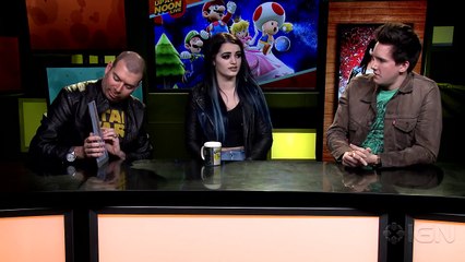 WWE Diva Paige Tells Us How Shed Beat Up Kratos - Up at Noon