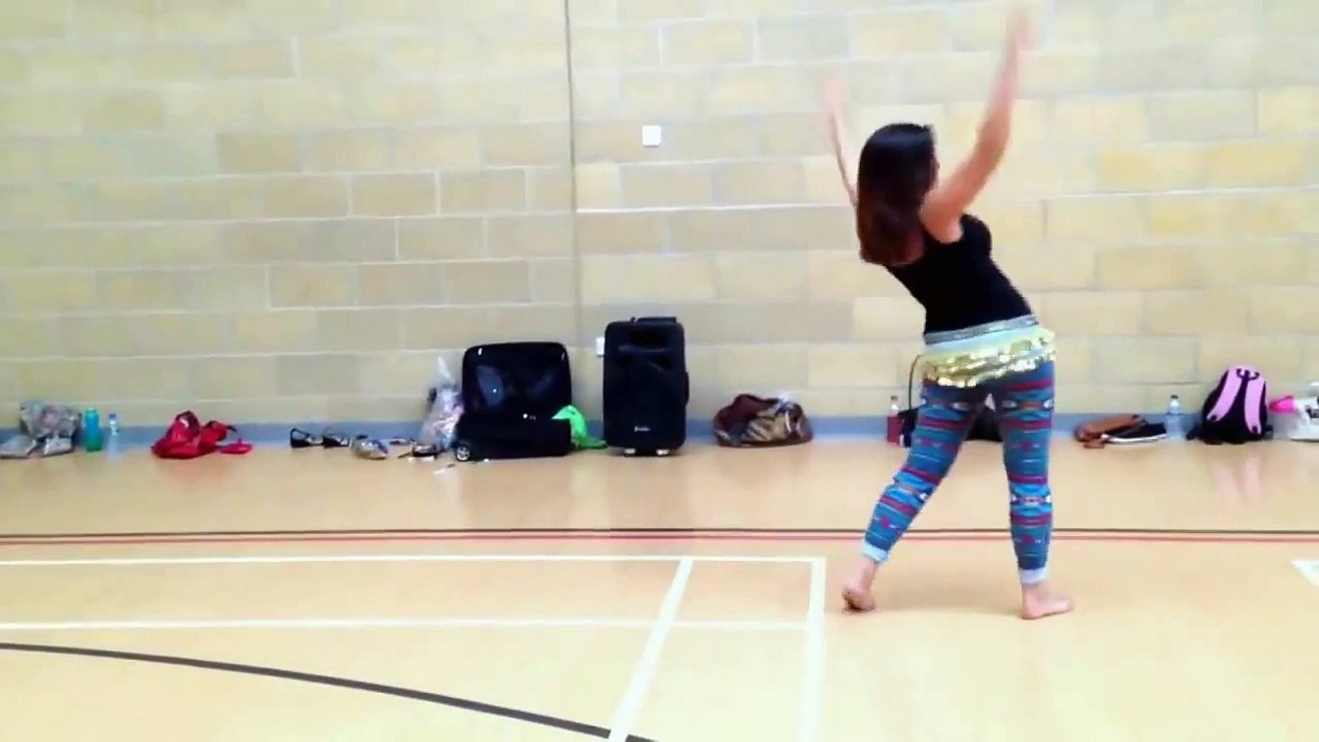 مش صافيناز .رقص شرقي مصري .Hot Belly Dance