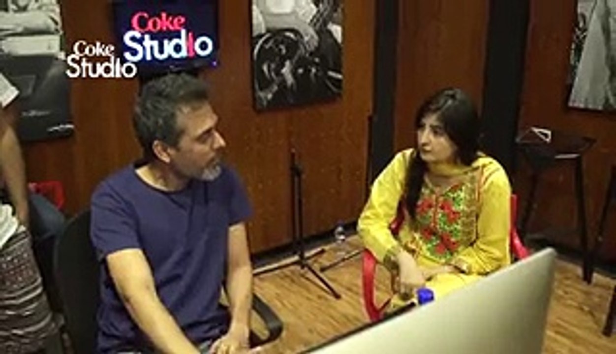 Gul Panra Priceless Reaction When She Knew She' Going to Perform With Atif Aslam